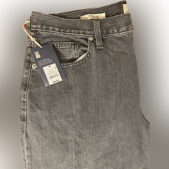 NWT Universal thread women's grey jeans size 16 - Picture 2 of 4